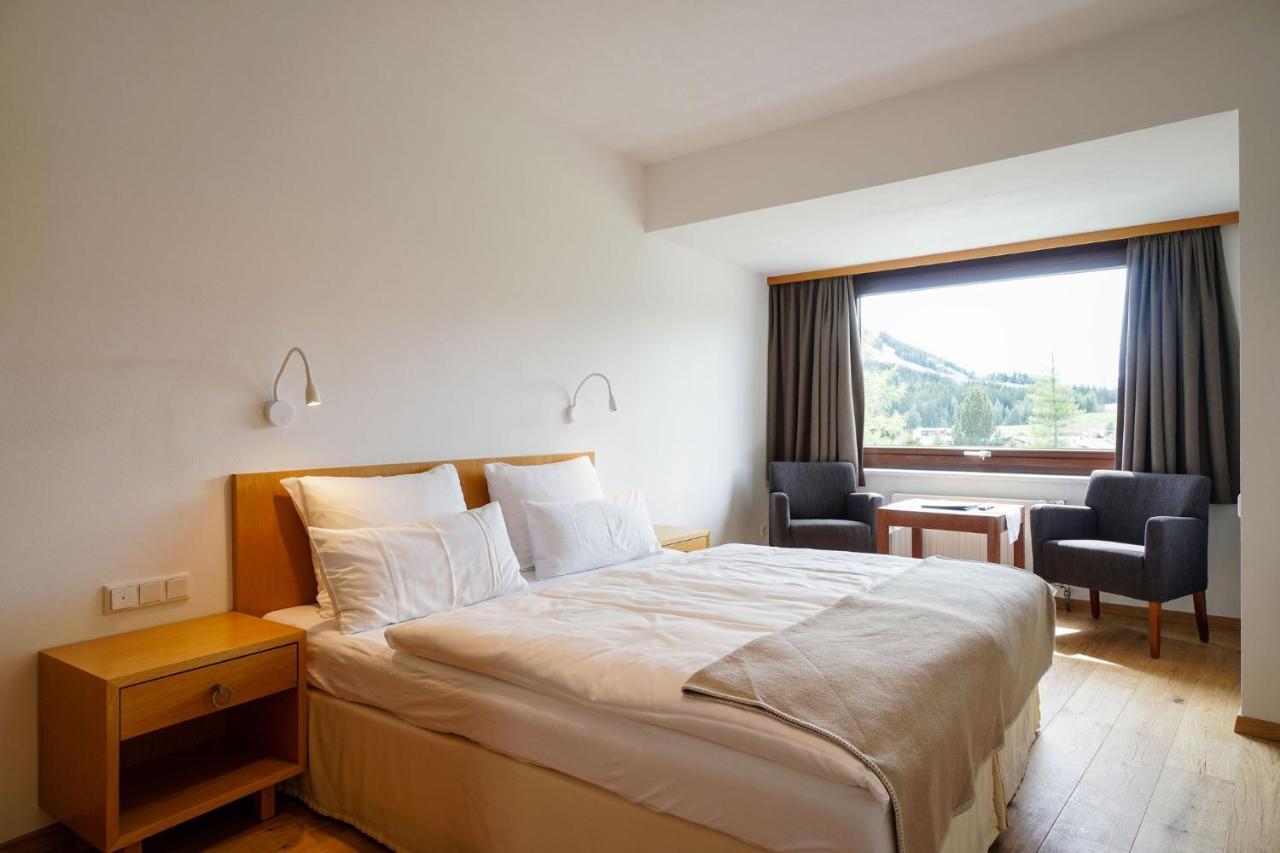 Hotel Berghof Seefeld in Tirol Bagian luar foto