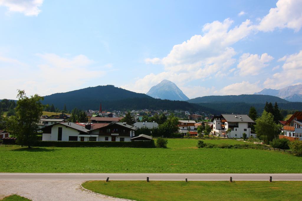 Hotel Berghof Seefeld in Tirol Bagian luar foto